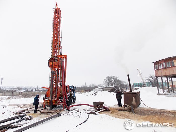 Drilling rig URB-210